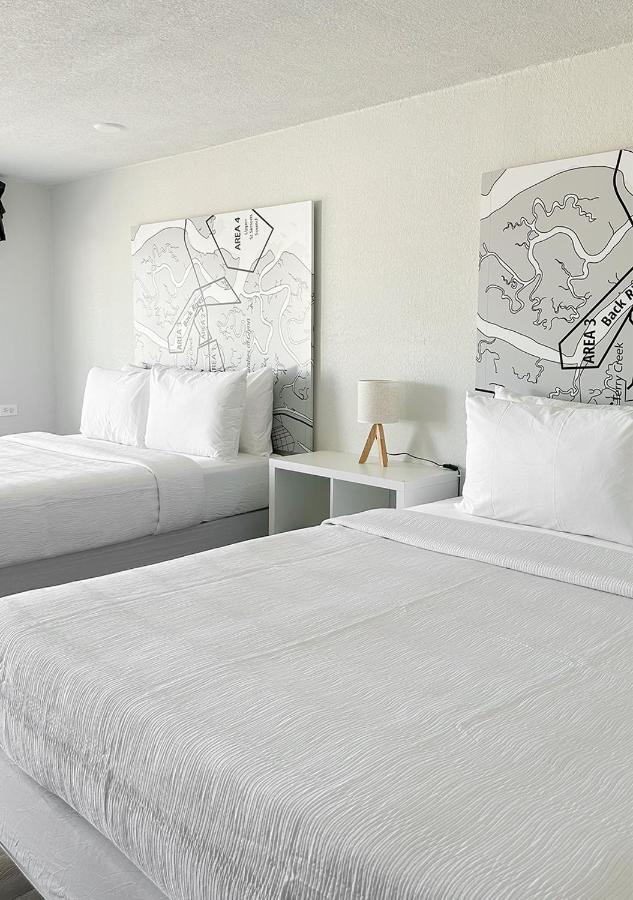 Golden Isles Inn & Suites Brunswick Esterno foto